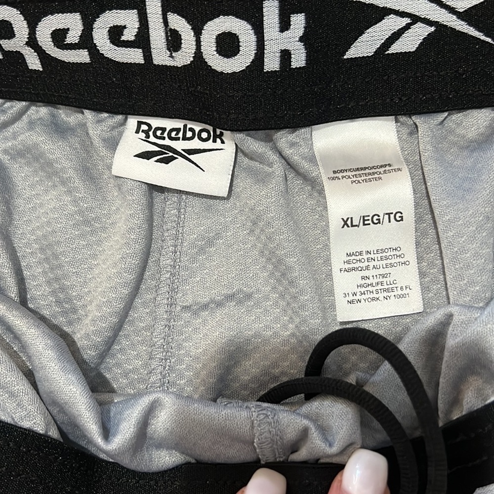 Men’s Reebok Shorts - Picture 3 of 3